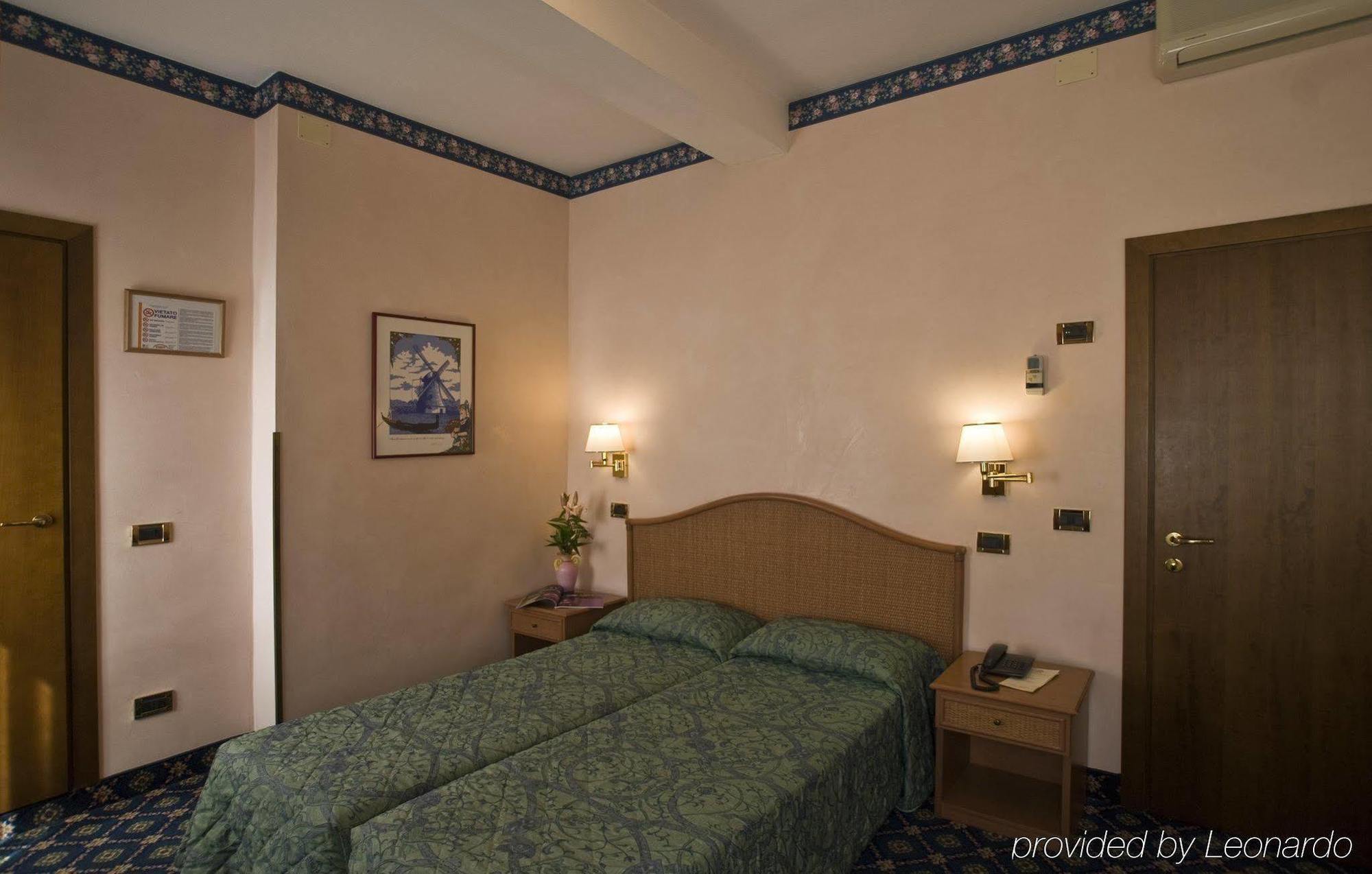 Hotel Villa Tiziana Lido di Venezia Exterior photo